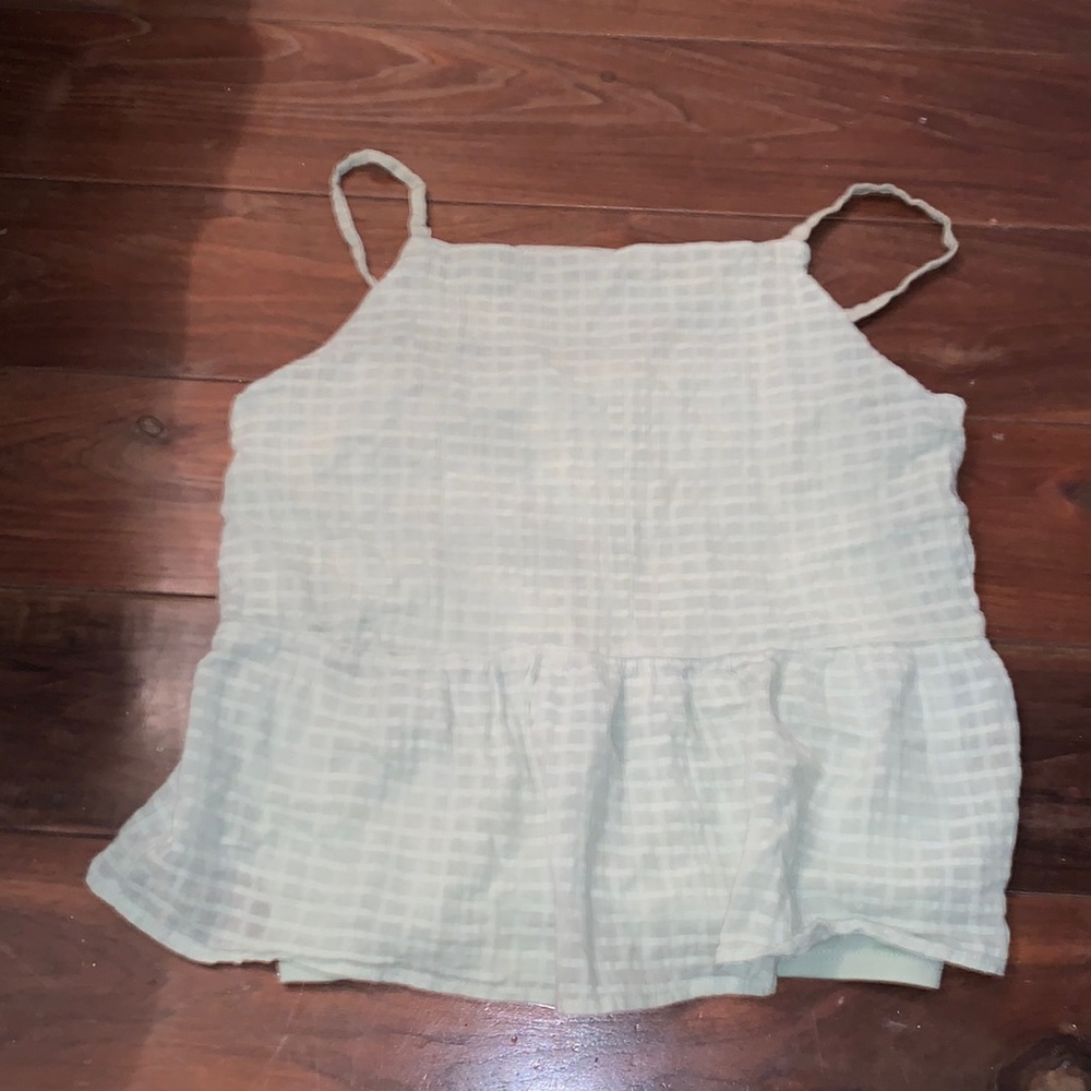 girl’s cottagecore top